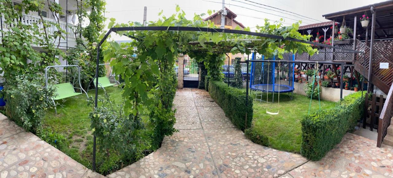 Casa Ciobi Hotel Două Mai Exterior foto