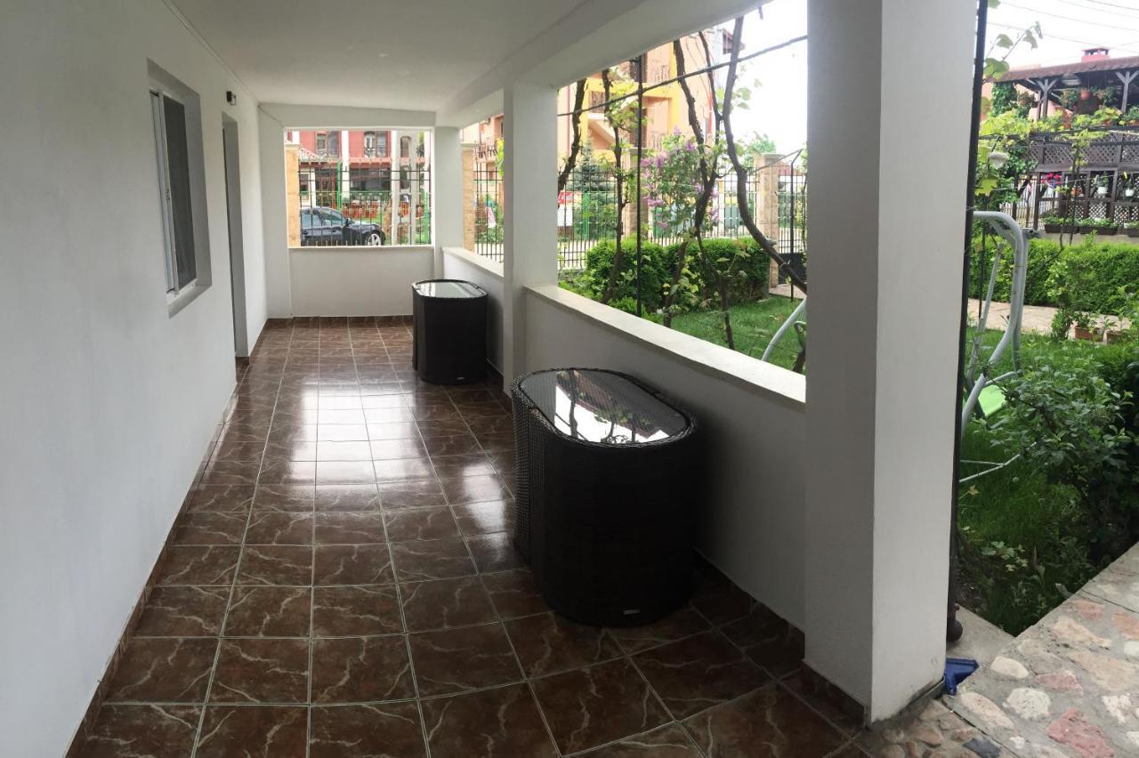 Casa Ciobi Hotel Două Mai Exterior foto